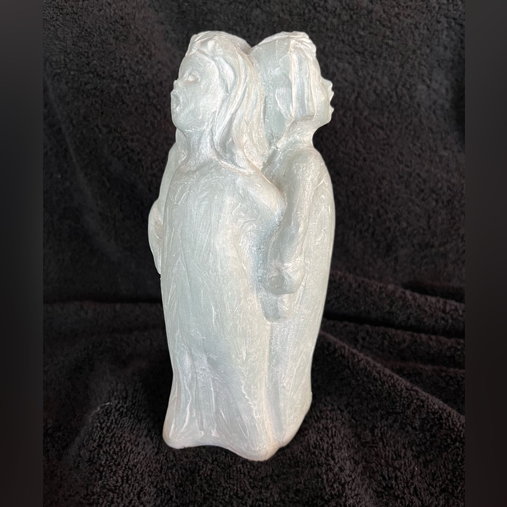 Vintage Isabel Bloom Singing Angel Girls Choir Art Sculpture 2007